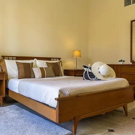 Appartamento Haus Des Grossvaters In By Interhome Taormina